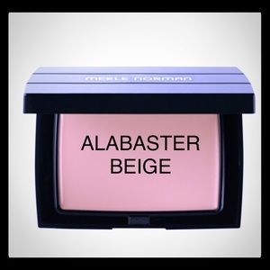 MN TOTAL FINISH COMPACT MAKEUP *SPECIAL LISTING*